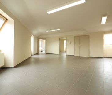 Mooi appartement op de 1ste verdieping, gelegen in het centrum van ... - Foto 1