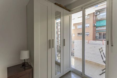 Carrer del Poeta Mas i Ros, Valencia, Valencian Community 46022 - Photo 4