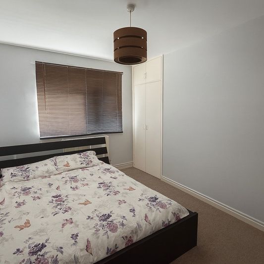 2 Bed Flat, Crownstone Road, SW2 - Photo 1