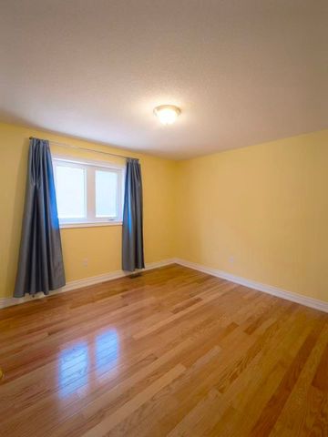 For Lease - 23 Escapade Drive, Richmond Hill, Ontario - Photo 2