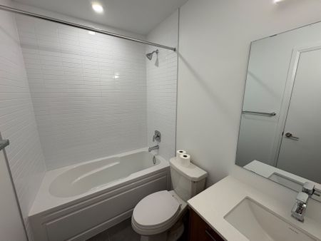 For Lease - 3250 Carding Mill Trail Unit# 431, Oakville, Ontario - Photo 3