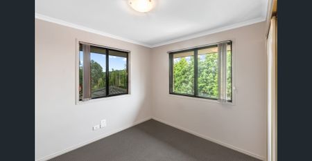 Large Family Home - Photo 3