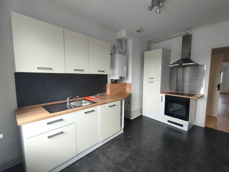 Location Appartement 3 pièces 76m² - Photo 4