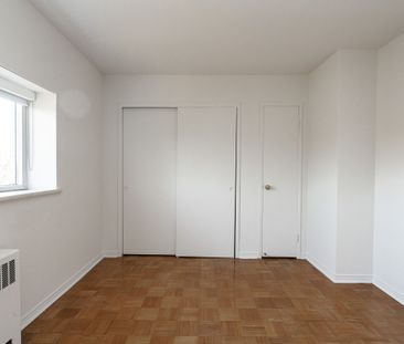 4 Overland Drive Unit 409 - Photo 1