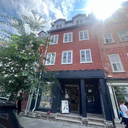 3 1/2 disponible dans le Vieux-Québec. - Photo 4