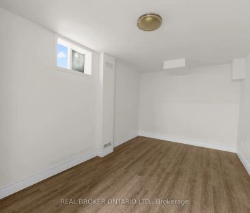 1098 Sawgrass Crescent #Bsmt - Photo 2