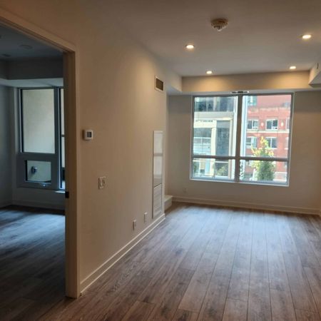 Two bedroom condo Toronto - Photo 3
