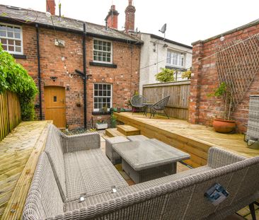 Village Road, CH60 0DX, Heswall - Photo 1