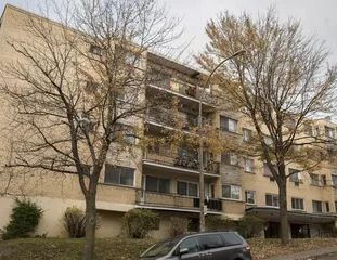4 rooms apartment of 27m² in Montreal - Photo 1