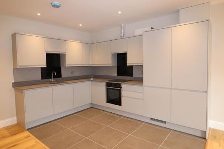 2 bedroom apartment to rent - Photo 4