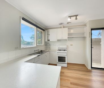 1/5 Cara Road, Highton - Photo 2