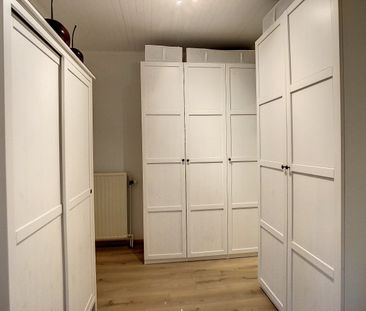 Goed gelegen woning met 2 slaapkamers, kelder, garage en tuin te To... - Photo 6