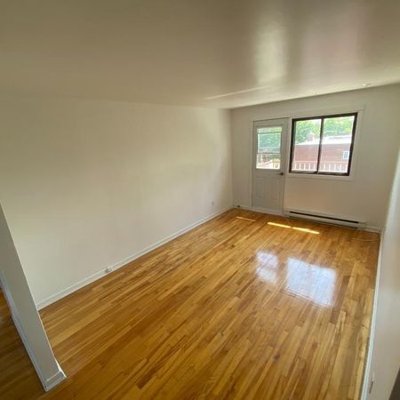 JOLI 4 1/2 À LOUER À MONTRÉAL - Photo 3