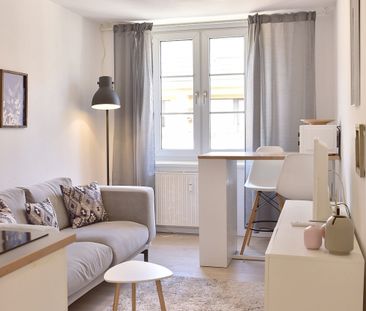 Charmant & Zentral - Wohnung am Barbarossaplatz - Video Online! - Photo 3