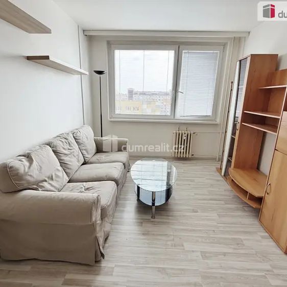 pěkný , slunný u metra - Fotografie 1