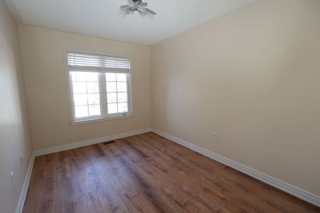 For Lease - 41 Chelton Dr Drive, Richmond Hill, Ontario - Photo 2