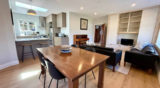 FULLY FURNISHED COMPLETELY RENOVATED CHARACTER BUNGALOW! - Photo 1