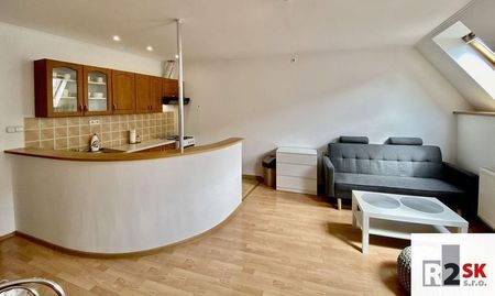 Prenajmeme 2+kk byt, Žilina - centrum, Kálov, s parkovaním, LEN U NÁS! - Photo 2