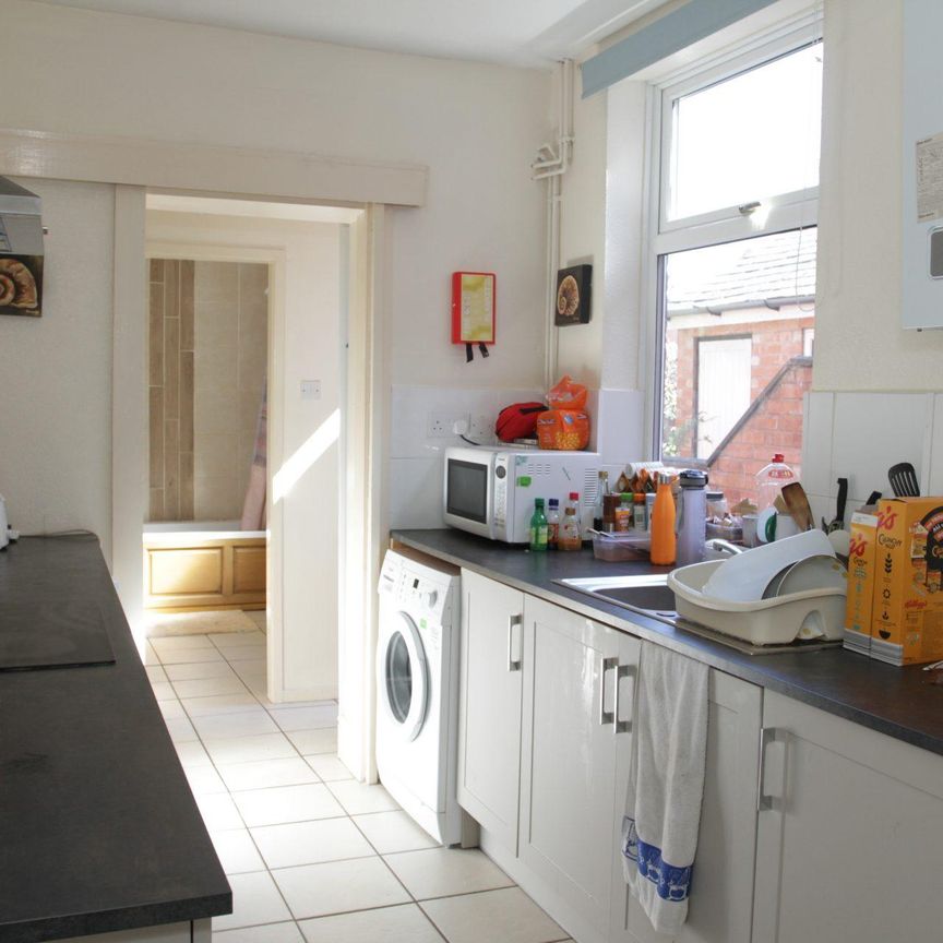 Grasmere Street (4 bed) - Photo 1