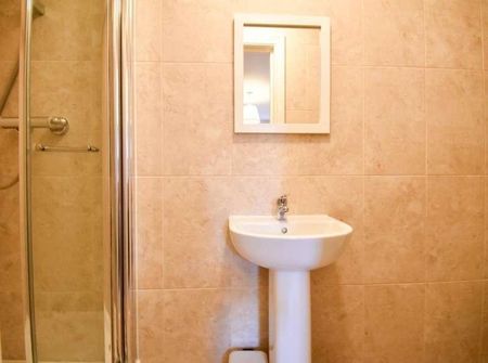 Lockesfield Place, Canary Wharf, London, E14 - Photo 2