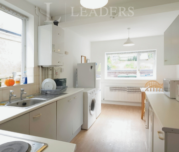 4 bedroom semi-detached house to rent - Photo 5