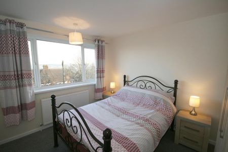 3 bedroom semi-detached house to rent - Photo 5