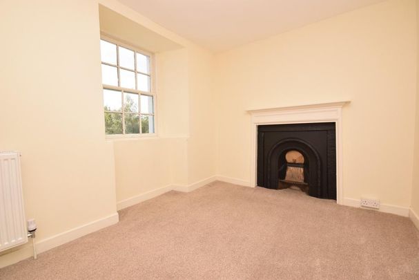 4 bedroom detached house to rent - Photo 1
