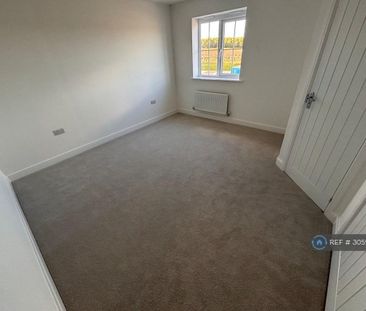 3 bedroom terraced house to rent - Photo 2