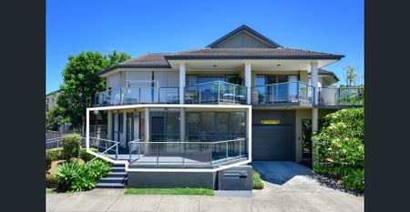 This immaculately presented one-bedroom apartment style property is ideally positioned in the heart of beautiful Empire Bay. - Photo 5