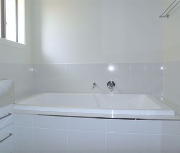 Spacious Half Duplex Unit in Darling Heights! - Photo 6