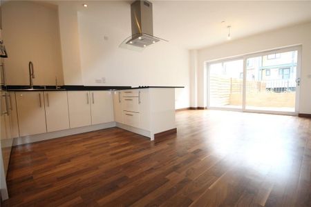 2 bedroom duplex to rent - Photo 4
