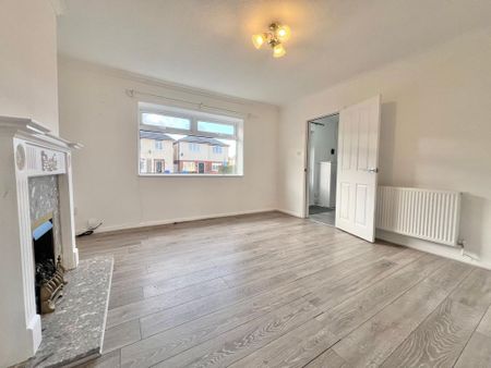 3 bedroom semi-detached house to rent - Photo 2