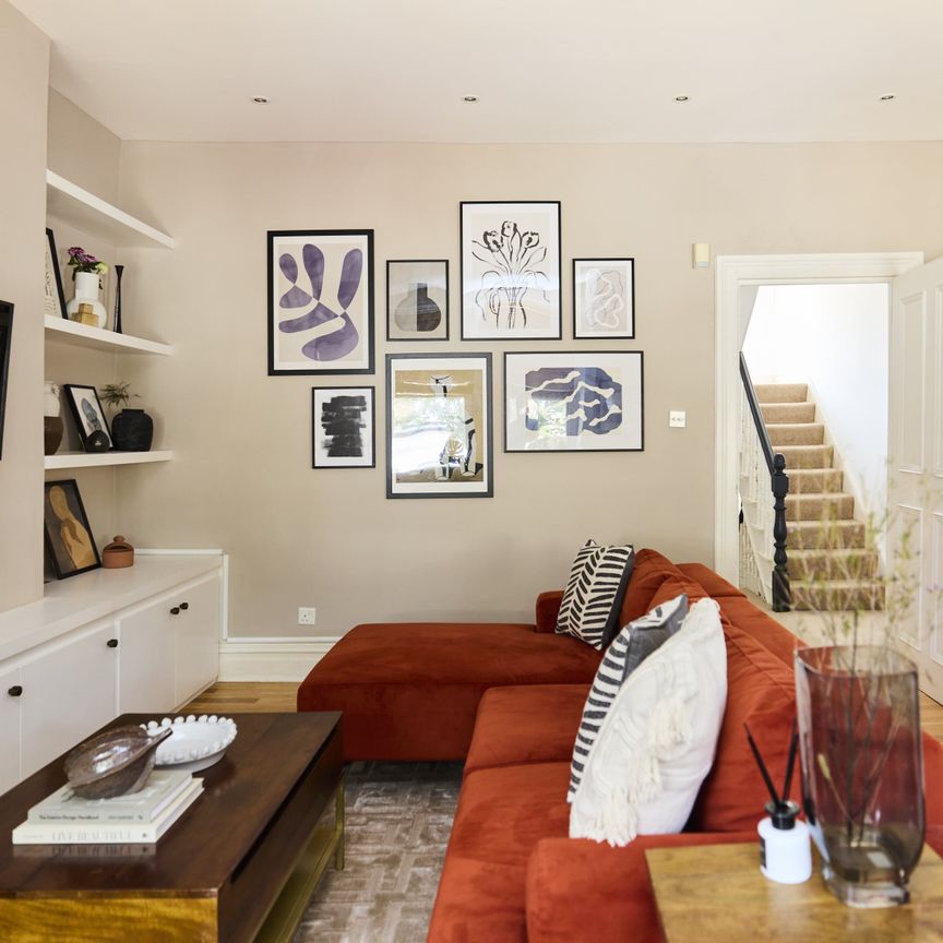 Despard Road, London, N19 flat to rent - Photo 1