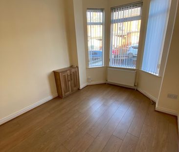 32 Edinburgh Street, Belfast, BT9 7DS - Photo 2