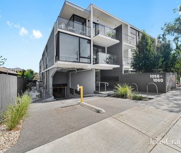 Elevated Modern Living – Gas Bill Included - Photo 6