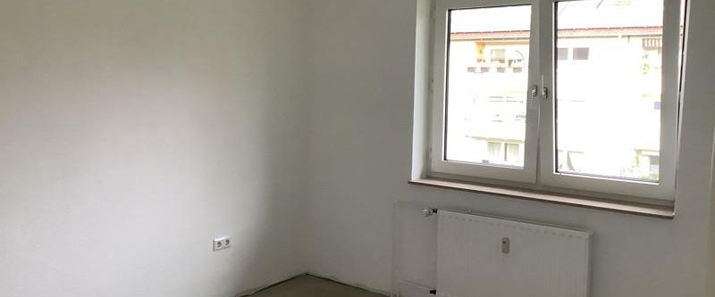 Attraktiv! Teilrenovierte 3 Zimmer-Wohnung mit Dusche - Photo 1