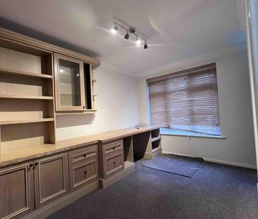 5 Bed Detached house to let in Enfield - Photo 5