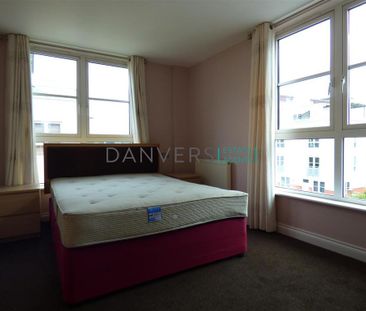 4 bedroom townhouse to rent - Photo 2