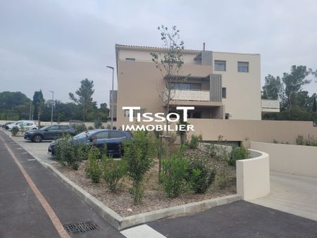 Location Appartement 3 pièces 63m² NIMES 30900 - Photo 5
