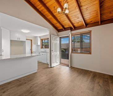 NEAT AND TIDY UNIT IN IDEAL LOCATION! - Photo 6