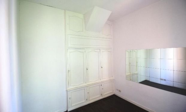 Attic-Parioli: Located in quiet palazzo d’epoca not far from Piazza del Popolo. Modern 4 Bedroom, 3 bath, spacious living-dining, bright and silent. Fireplace, air conditioning, parquet floors, large panoramic terrace. Ref 1972 - Foto 1