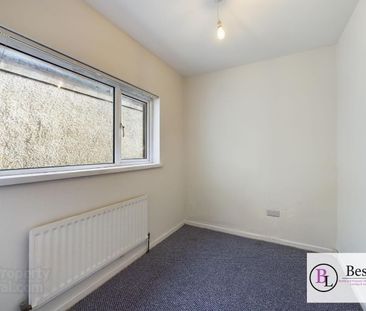 7 Herbert Avenue, BT401NL, Larne - Photo 5