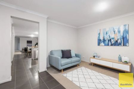 198 Saltwater Promenade, Point Cook VIC 3030 - Photo 4