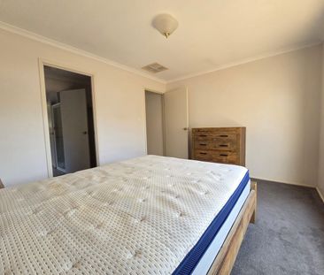 Well Presented 3 Bedroom Home Partially Furnished - Photo 3