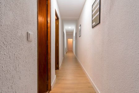 Perfect room for students in Plaza de la Marina Española - Photo 2