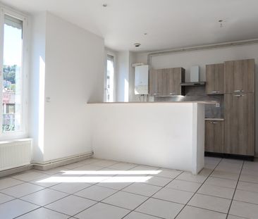Location Appartement 2 pièces 46m² ST ETIENNE 42000 - Photo 3