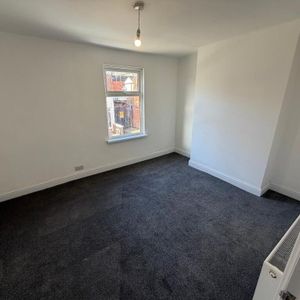 60 Bray Street, Belfast, BT13 3JB - Photo 2