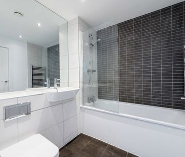 Sutton Court Road - Photo 3