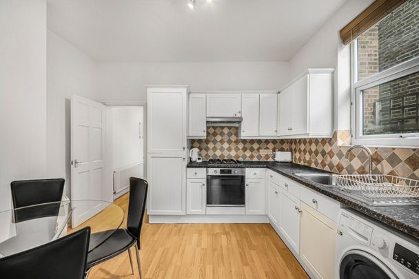 Beaumont Road, Chiswick, London, W4 - Photo 1