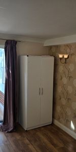 Room in a Shared House, East India Way, CR0 - Photo 3